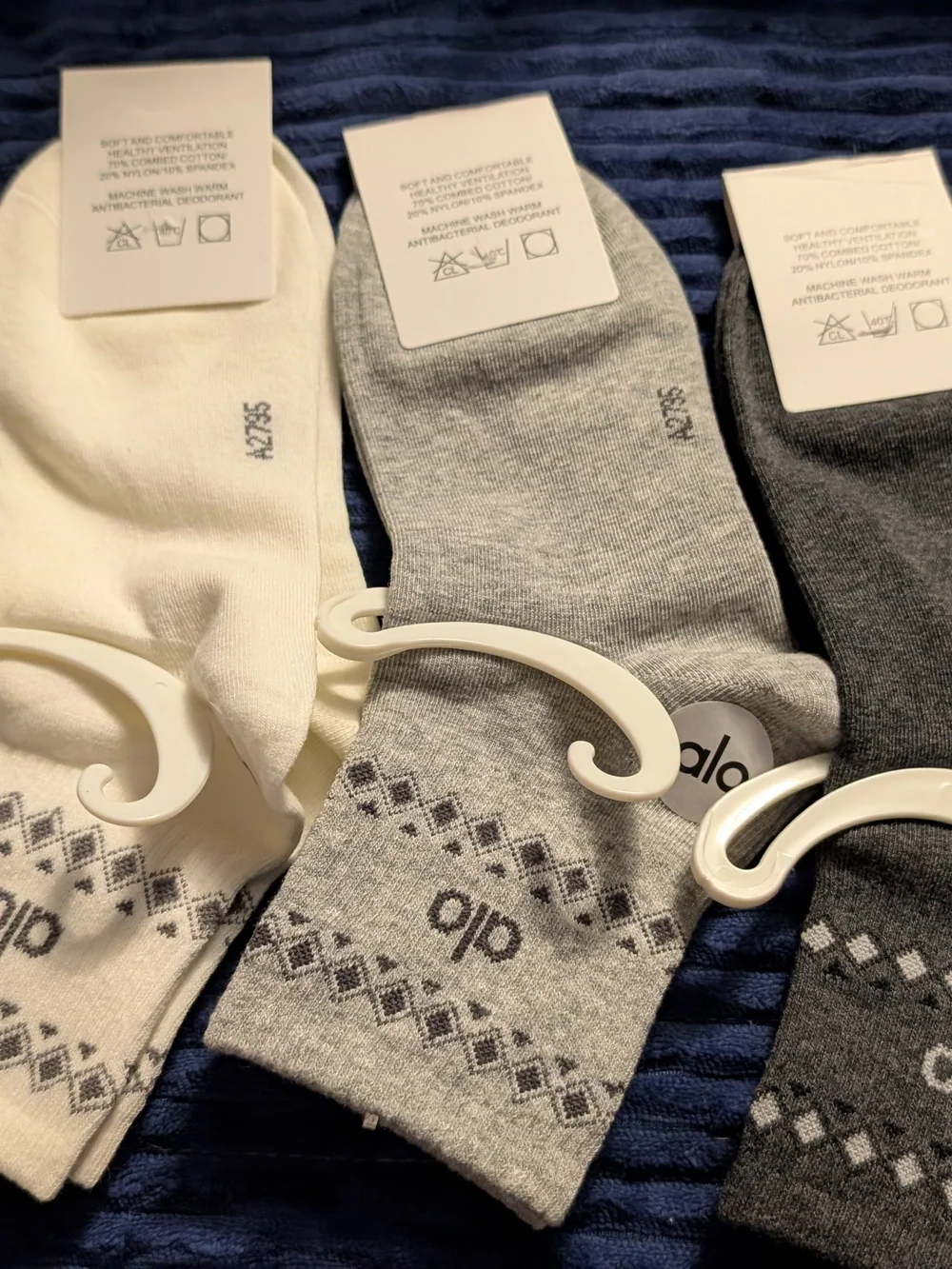 🦋 Pick 1 Pair Women's Socks